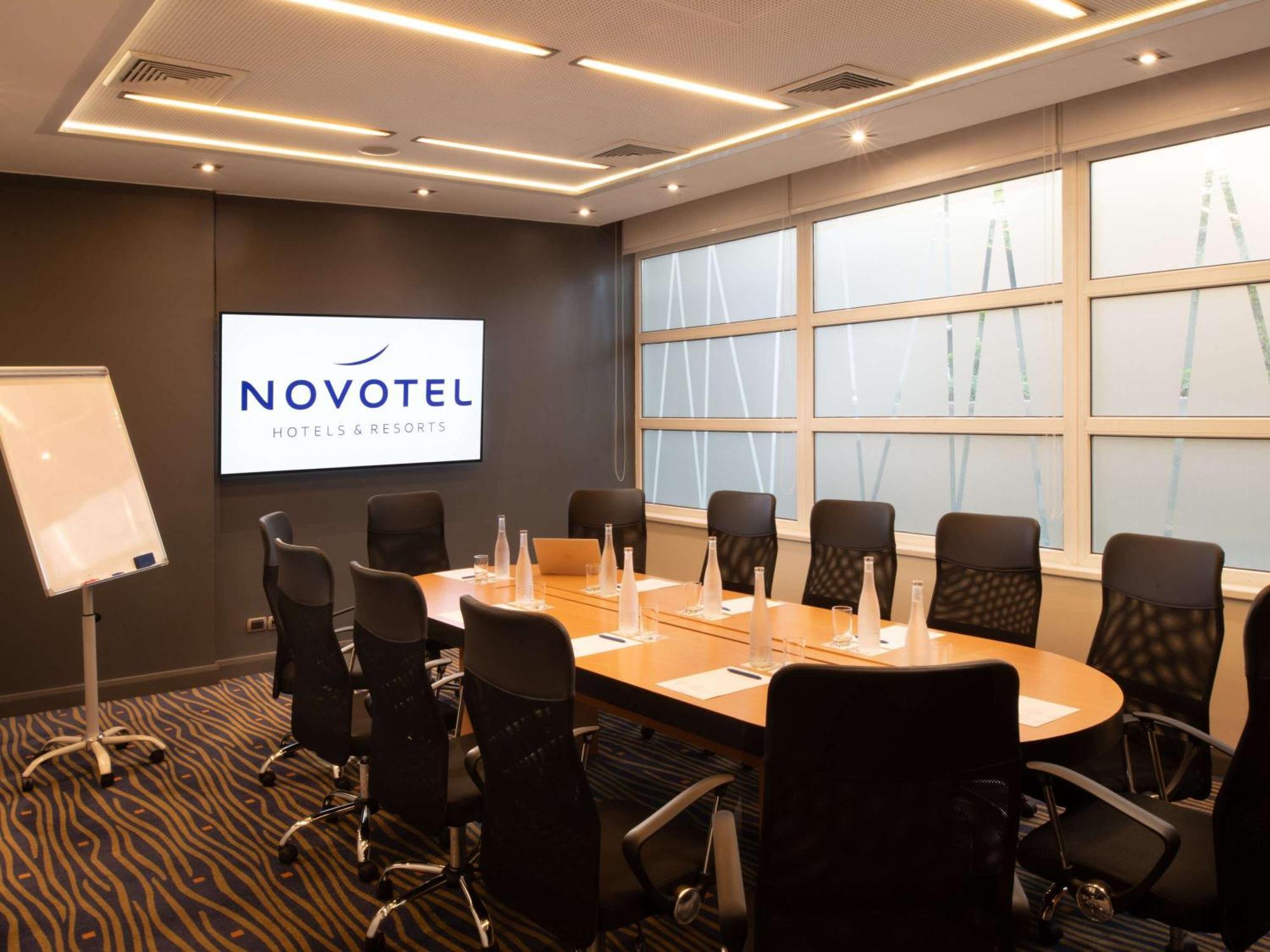 Novotel Santiago Vitacura Esterno foto