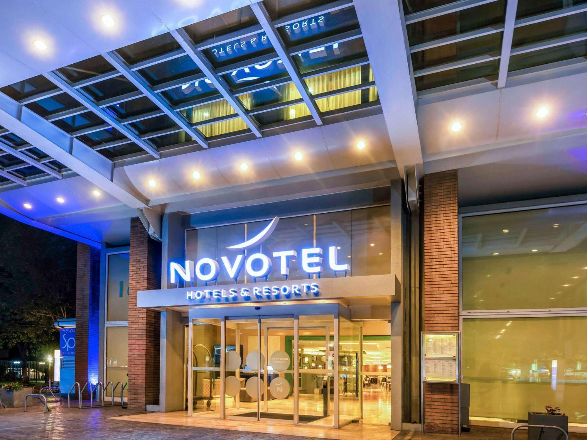 Novotel Santiago Vitacura Esterno foto